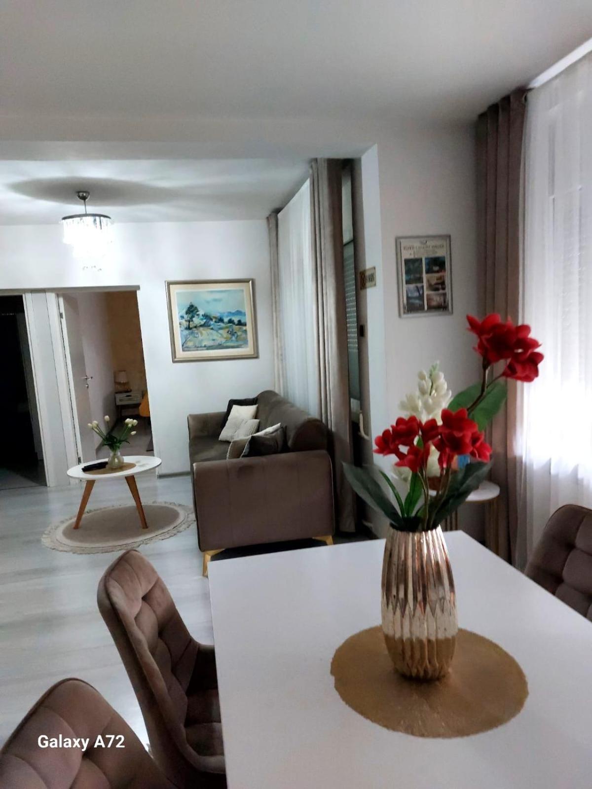 Apartman River Una Біхач Екстер'єр фото